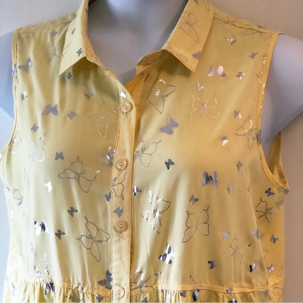 Luna Moon High Low Sleeveless Button Up Dress Size: Large